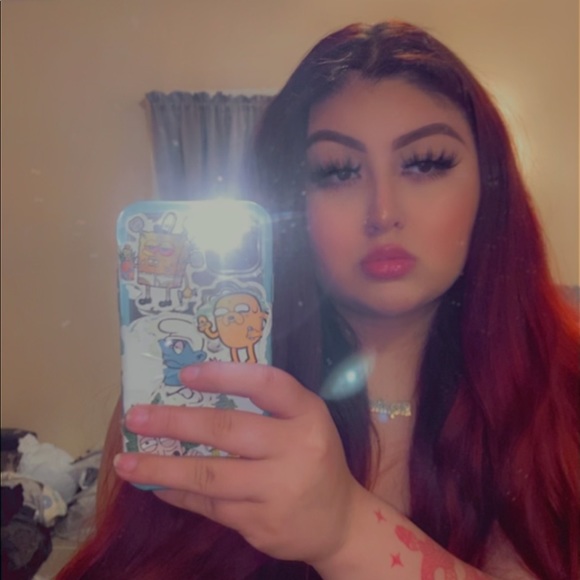 Meet your Posher, Stephani - Picture 1 of 1